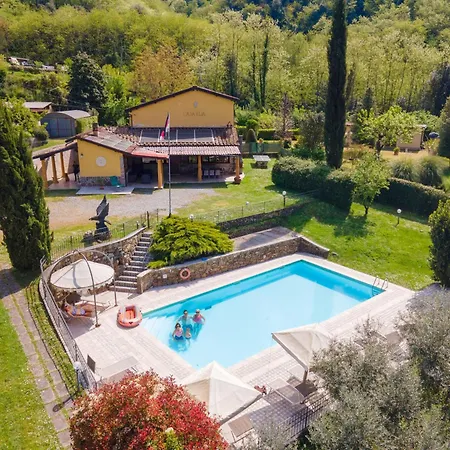 Casa Elia Tuscany- Lucca With Private Pool At Exclusive Use! Holiday home San Martino in Freddana
