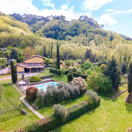 Casa Elia Tuscany- Lucca With Private Pool At Exclusive Use! Holiday home San Martino in Freddana